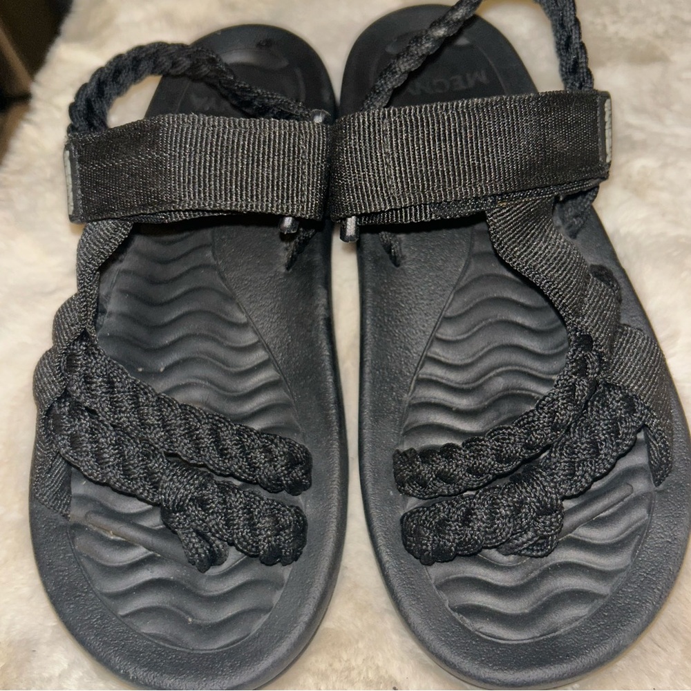 MEGNYA Women's Sandals - Black S33